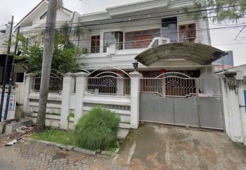 Rumah Darmo Permai Selatan bdw 015