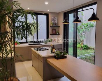 Versailles 2 Lantai Rumah Estetik Desain Keren Siap Huni Fully Furnished BSD