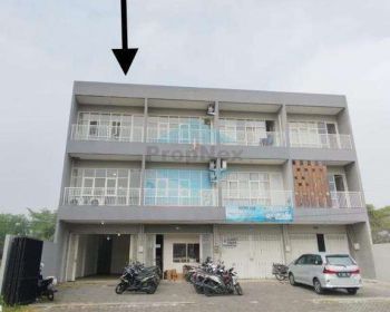 Favorit Dian Istana 3 Lantai