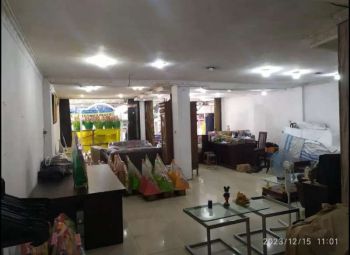 Disewa Ruko 3 Lantai cocok untuk usaha di Mainroad Karapitan