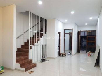 Jual Rumah Mekar Wangi