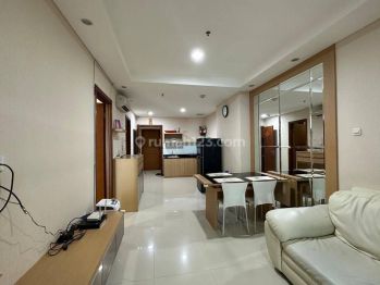 Condominium Greenbay Pluit 2 BR Semi Furnished Bagus