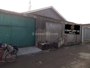 Dijual gudang ex furniture, Harapan Indah. Bekasi
