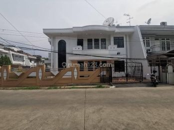 Rumah di Green Garden, Blok N, Posisi Hoek!