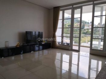 Rumah 2 Lantai Besar Dan Bagus di Dago Resort, Bandung Furnished