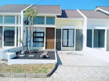 Rumah di Jalan raya Sidorejo 
By pass Krian SHM Selatan Baru