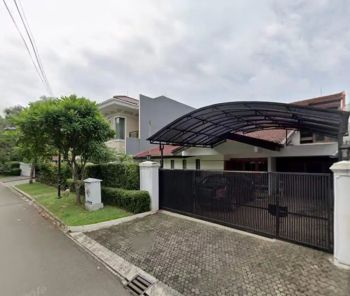 Dijual Rumah Ada Space Utk S Pool, Lokasi Strategis di Pondok Indah