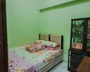 Dikontrakkan Rumah Perumnas Made, Lamongan