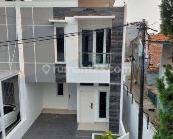 Rumah 2 lantai mewah sejuk nan asri jl Lio Pulo gadung Jakarta timur