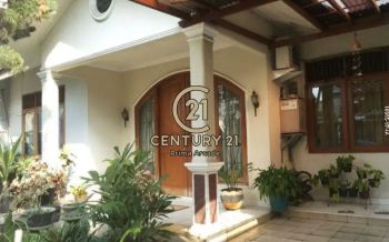 Rumah Siap Huni Asri Ada Halaman Depan Dan Belakang