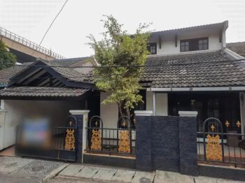 RUMAH BUTUH SENTUHAN di JAKASAMPURNA, BEKASI