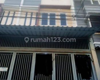 Dhyana Rumah Sewa Jelambar Uk 4x15m Lokasi Bagus Bisa Usaha