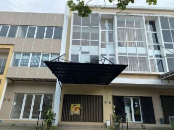 Disewakan murah Ruko 3 lantai di SpringHill