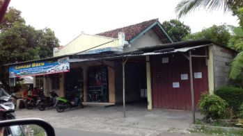 DI KONTRAKAN KIOS PINGGIR JL. DAMAR - CILACAP