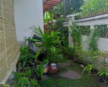 Rumah Bendul Merisi Utara Hook Hadap Timur Selatan