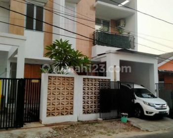 Jual Rumah 2 Lantai, Ready Stock, Daerah Pondok Benda. Pamulang.