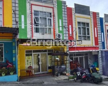 Ruko  cepat 2 lantai di perumahan balikpapan regency