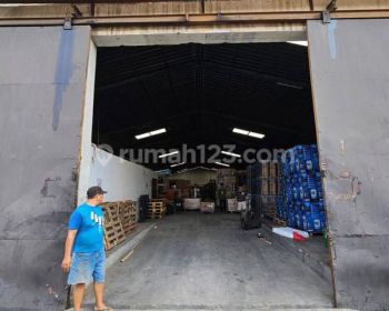 Gudang Di Semper, Kawasan Pergudangan Tanjung Priok, Jakarta Utara,
