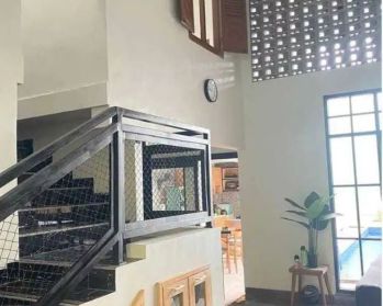 Jual Rumah ada Kolam Renang di Kalijudan Surabaya Full Furnish
