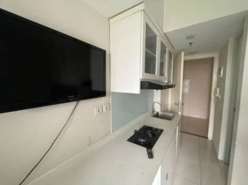 Disewakan Studio Kosongan AC n Kitchen Set di Apartemen The Springlake