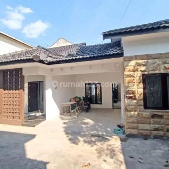 Rumah mewah type besar dekat sch jl magelang
