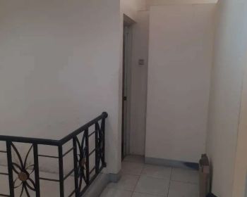 Di jual ruko 3 lantai 3 kamar mandi bagus, tmpat startegis . Harga 4M