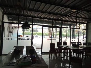 JUAL CEPAT Tempat Usaha ex CAFE di Jalan Utama Mainroad BRAGA