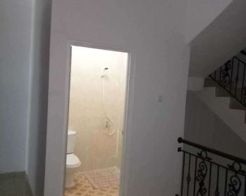 RUKO DI JUAL CEPAT MURAH PINGGIR JALAN LOKASI STRATEGIS PEJATEN BARAT