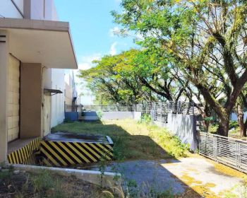 Gudang di KIC Gatot Subroto , Semarang ( Si Fe 5813 )