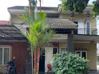 DIjual Rumah 2 Lantai di Grande Karawaci bisa KPR Harga Nego J-17717
