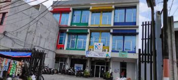 Ruko 3 lantai punggir jalan raya  Semarang Timur SHM