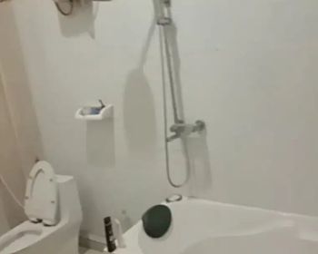 KONTRAKAN penginapan homestay/home stay mewah harian/mingguan /bulanan