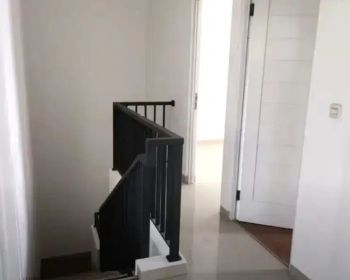 Rumah bagus dalam cluster jatiwarna jatimurni bekasi kota