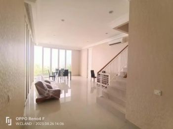 Minimalis Siap Huni Furnish cantik VBR Pakuwon Indah