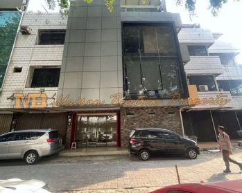 2RUKO JADI 1 GANDENG, DIJUAL CEPAT! 4LT SIAP HUNI HATMONIMPLAZA JAKPUS