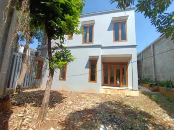 Rumah Siap Huni Posisi Hoek Dalam Kompleks