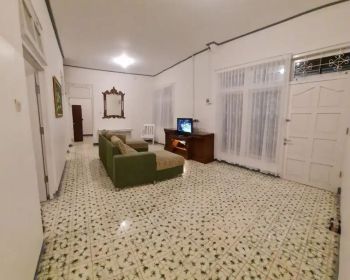 Rumah sewa luas istimewa dekat UGM