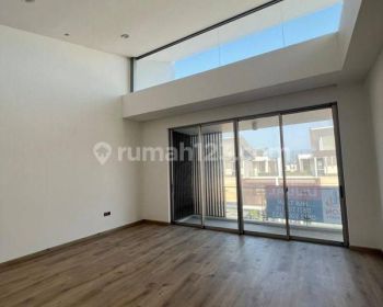 Rumah Mozart Golf Island di Pantai Indah Kapuk, Jakarta Utara