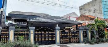 Di kontrakan rumah di cempaka putih barat jakarta pusat