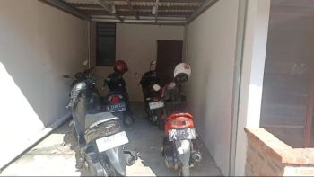 DISEWAKAN RUMAH DI PD HIJAU