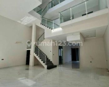 Rumah 3 Lantai Baru Bagus di Metland Puri