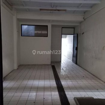 Ruko 2 lantai cocok untuk kantor di Bumi Kopo Kencana