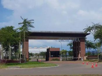 Di jual rumah golf island siap huni ( free alih hak )