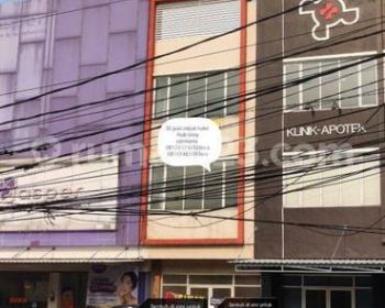 Ruko 3.1/2 lantai di jual cepat di pusat kota tangerang