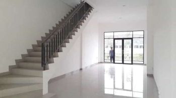 Ruko 3 Tingkat Osaka di Pik Termurah Dan Kondisi Bagus