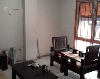 RUKO MURAH GANDENG 3,5 tingkat LT 424 di Cipondoh