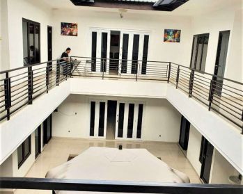 Dijual termurah Kantor Modern luas 476 m2 Di Jatipadang Pasar Minggu