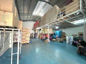 GUDANG di PERGUDANGAN TUNAS BITUNG, CIKUPA BEBAS PUNGLI