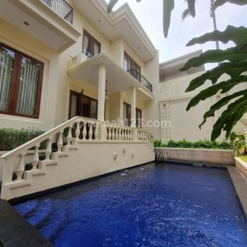 Pondok Indah Near Jis School