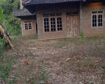 Rumah 2 Lantai Setengah Jadi Sukoharjo